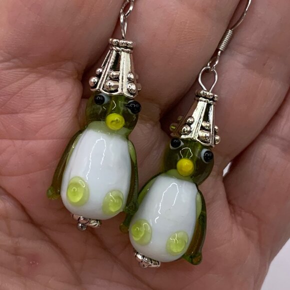 Green Penguin Lampwork Glass Bead Handmade Pierced Earrings LR155 - Picture 3 of 5